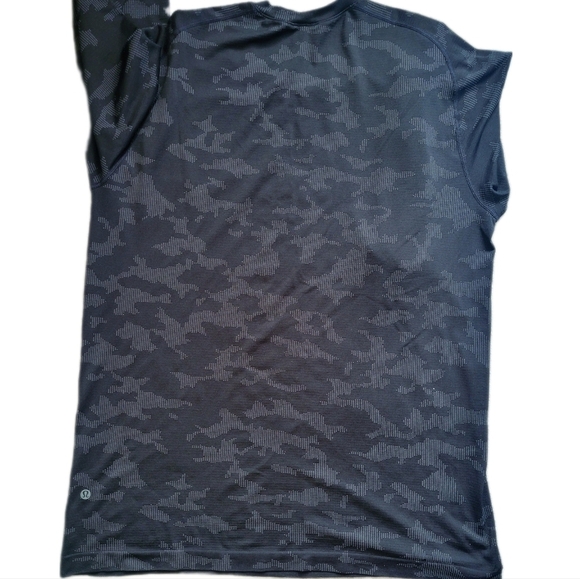 LULULEMON \ Metal Vent Tech LS / XL / Geo Camo - Picture 4 of 4
